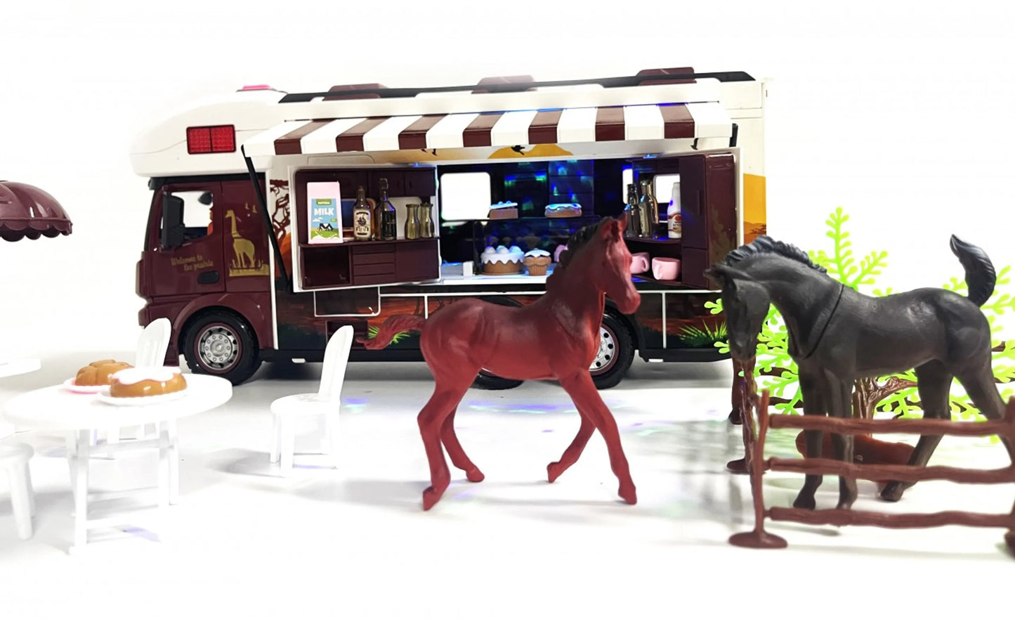 2.4 G Safari Rv With Lights, Sound And Horses